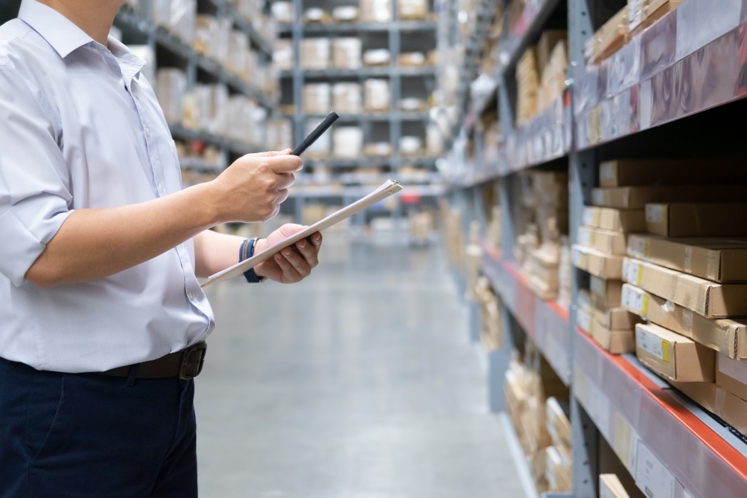 Logistik, Lager und Transport